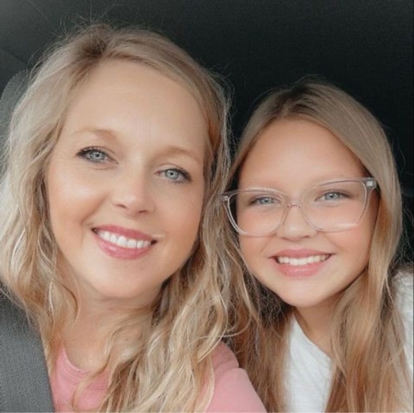 Meet your Posher, Jennifer - Picture 1 of 1